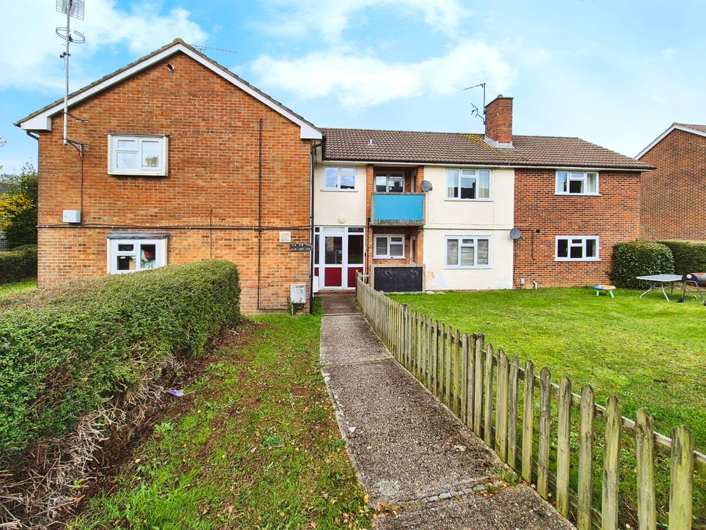 Property photo 1 of 10 Front