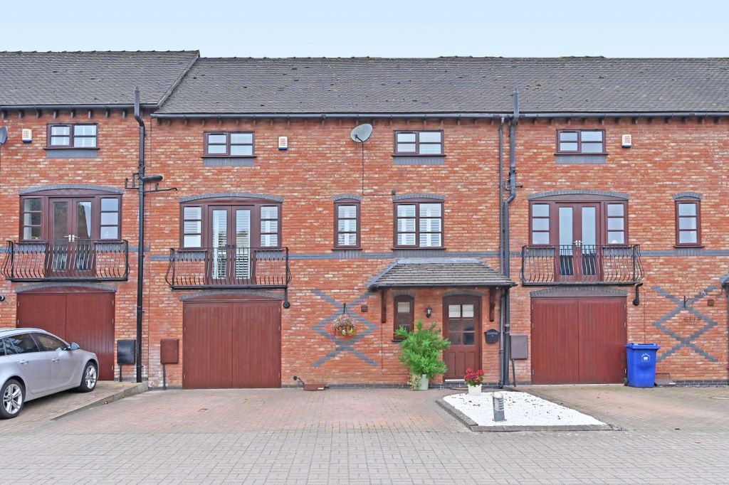 Property photo 1 of 18 Rhm_8354