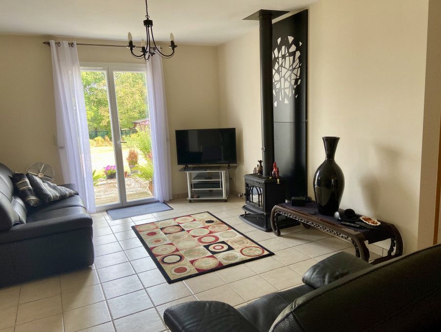 Property photo 3 of 25