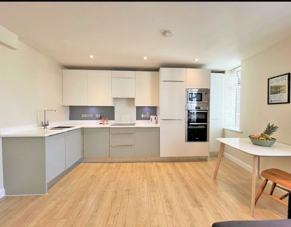 Property photo 2 of 19 5