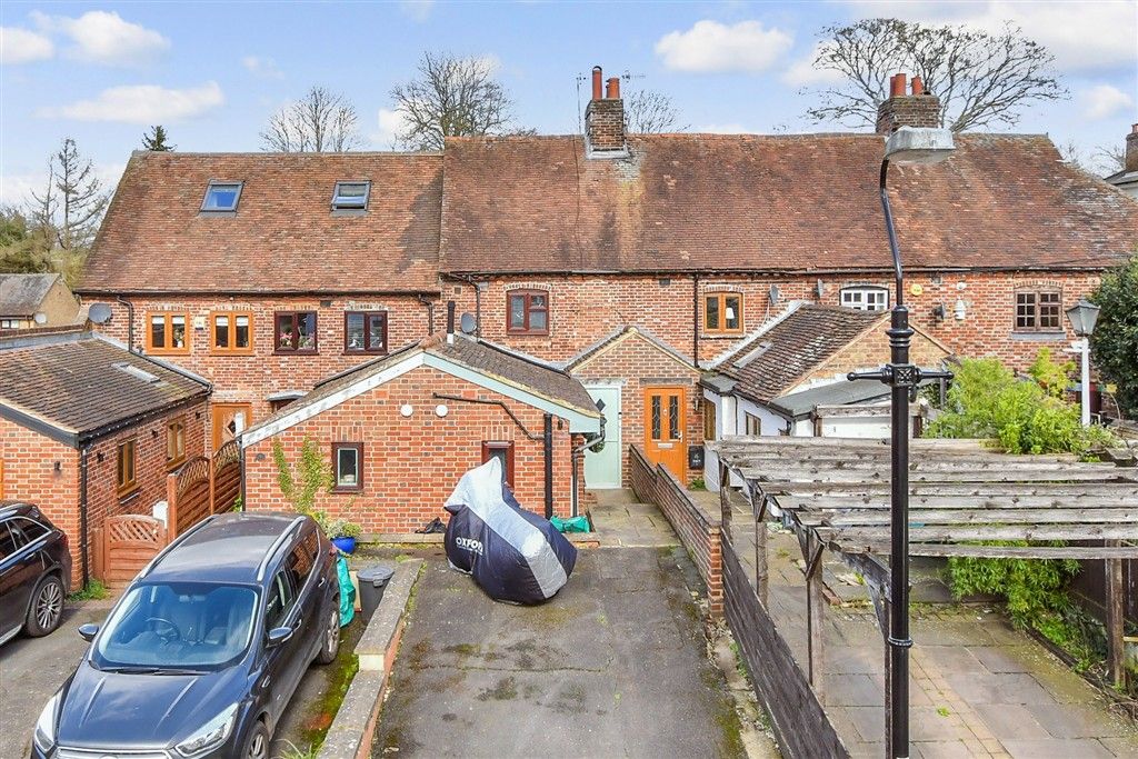 Property photo 1 of 8 External (Web) 1