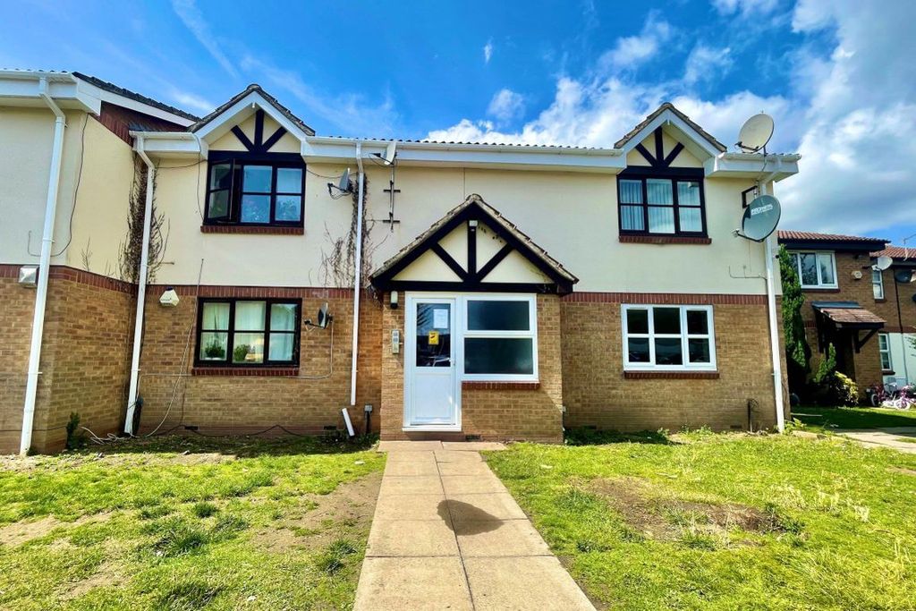 Property photo 1 of 8