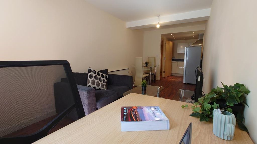 Property photo 2 of 9