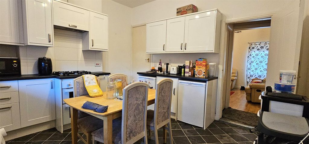 Property photo 2 of 9 Kitchen/ Diner