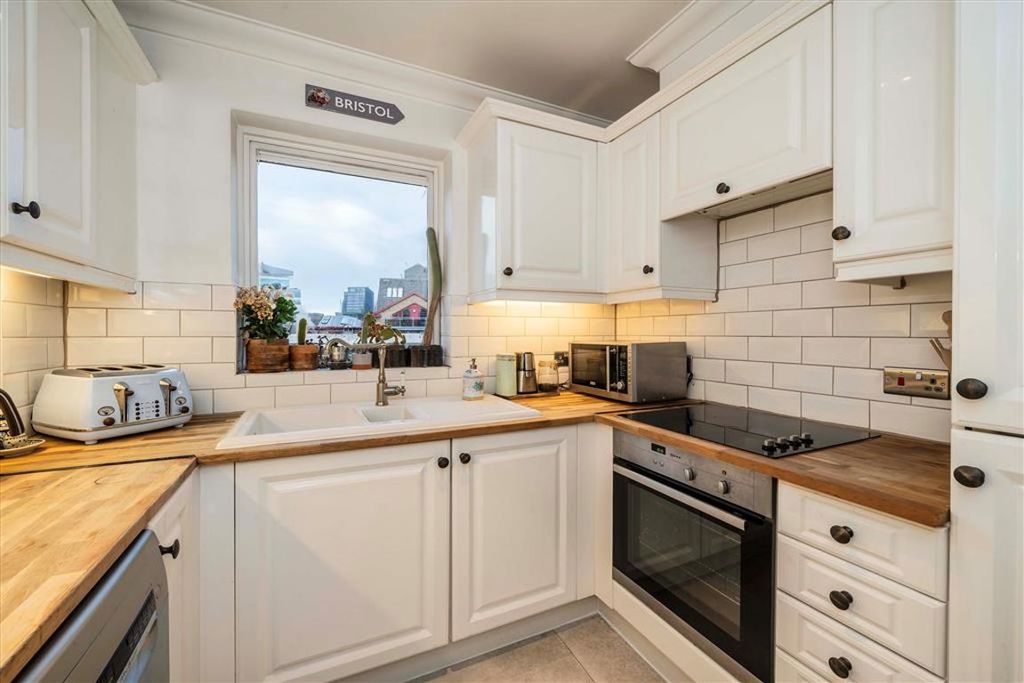 Property photo 3 of 5