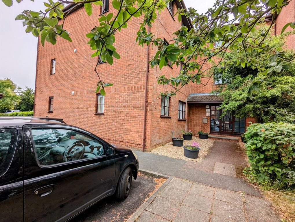 Property photo 1 of 15