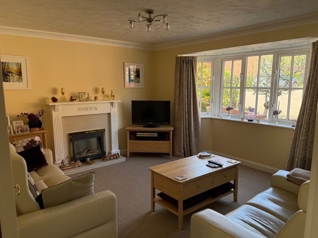 Property photo 2 of 19