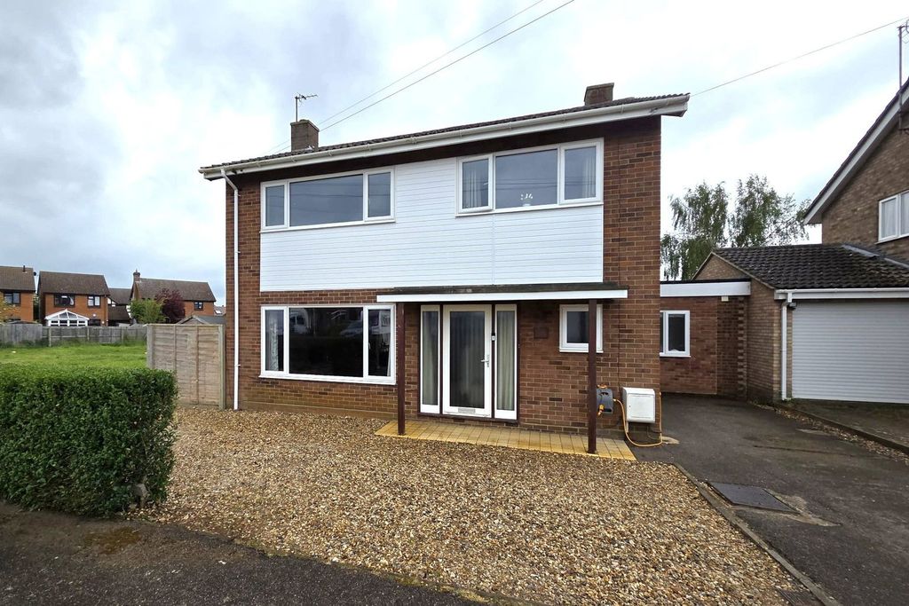 Property photo 1 of 24