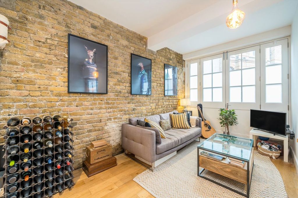 Property photo 2 of 7