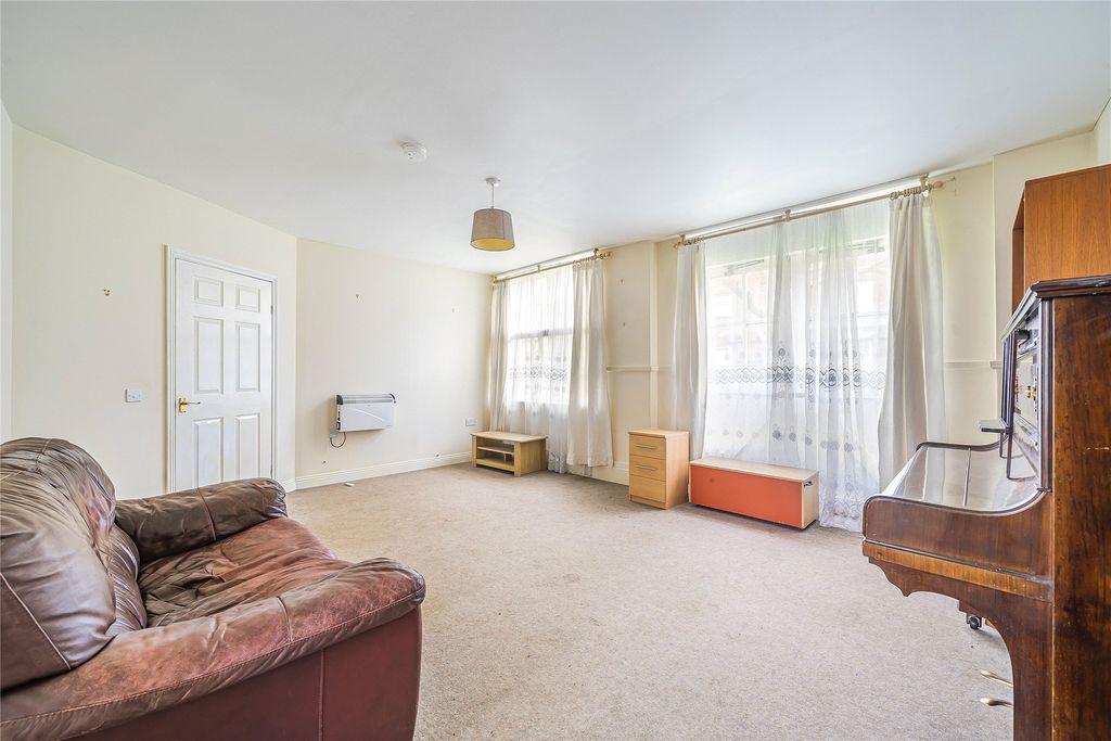 Property photo 2 of 15 Picture No. 03