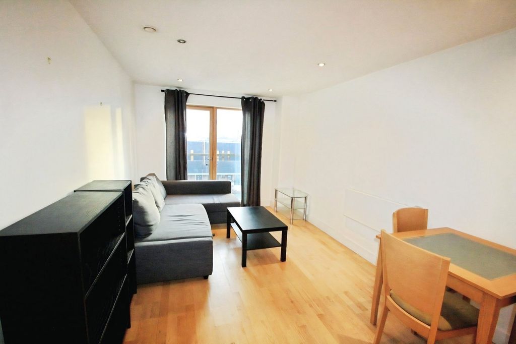 Property photo 1 of 8 Picture No. 11