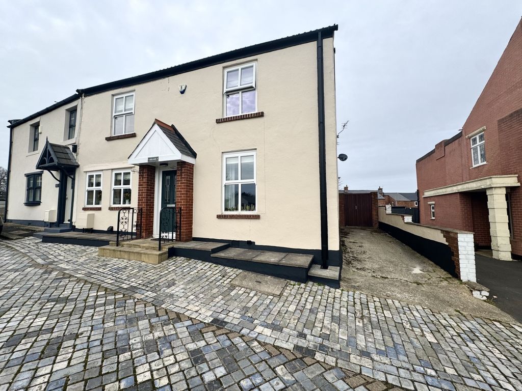 Property photo 2 of 28 Img_5752