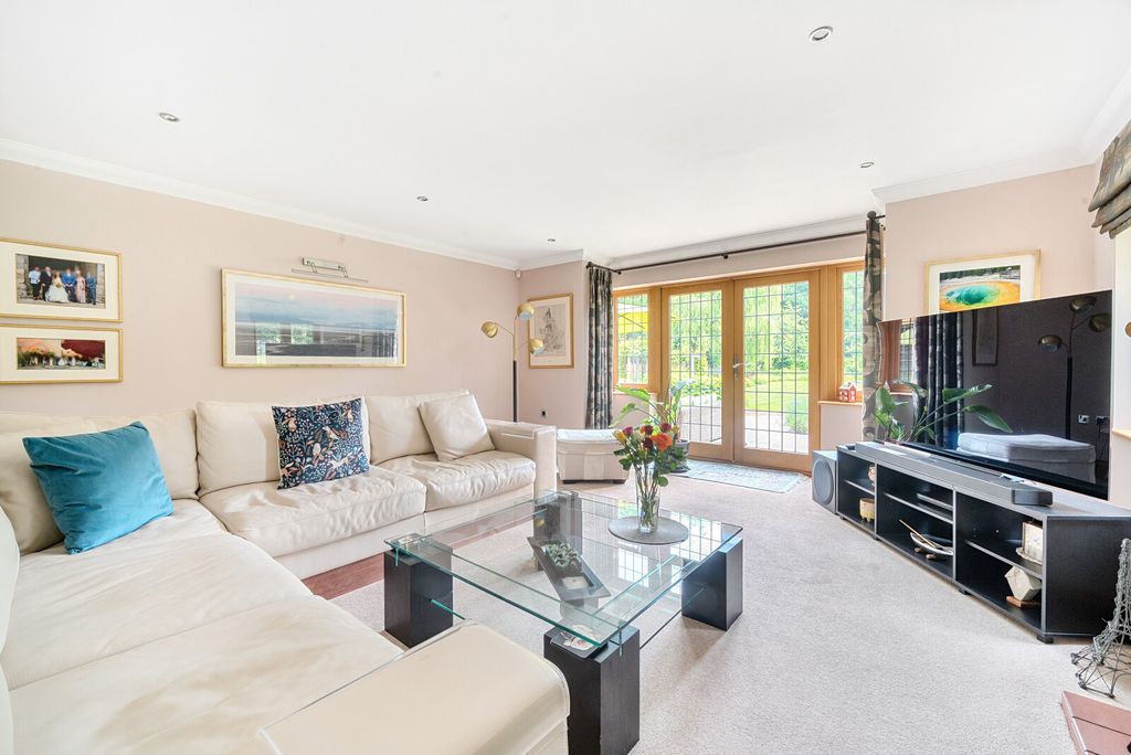 Property photo 2 of 34 Picture 2