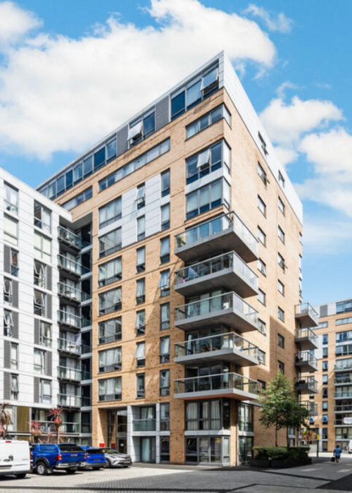 Property photo 1 of 6 Cover