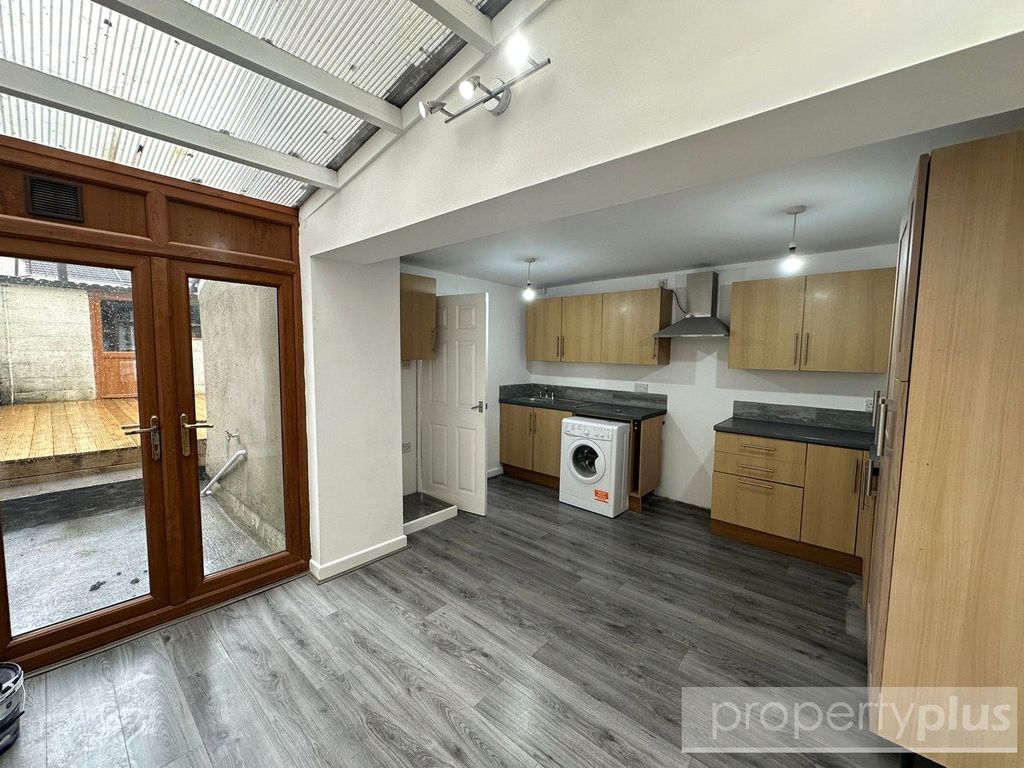 Property photo 3 of 11 Picture No. 08