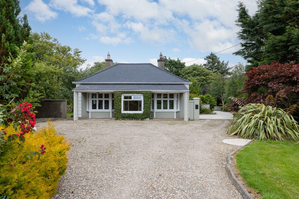 Property photo 1 of 36