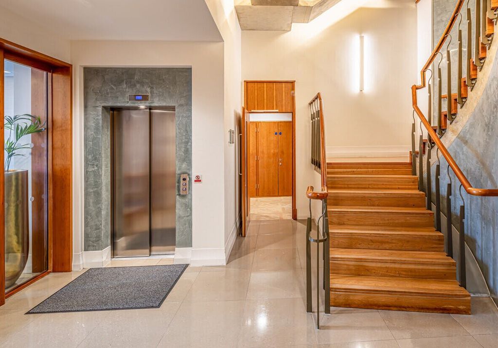 Property photo 1 of 14 Stairs.Jpg