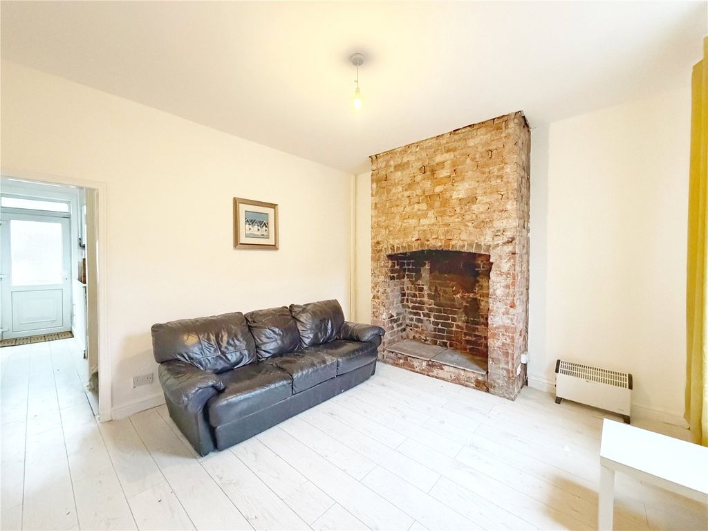 Property photo 2 of 12 Picture No. 09