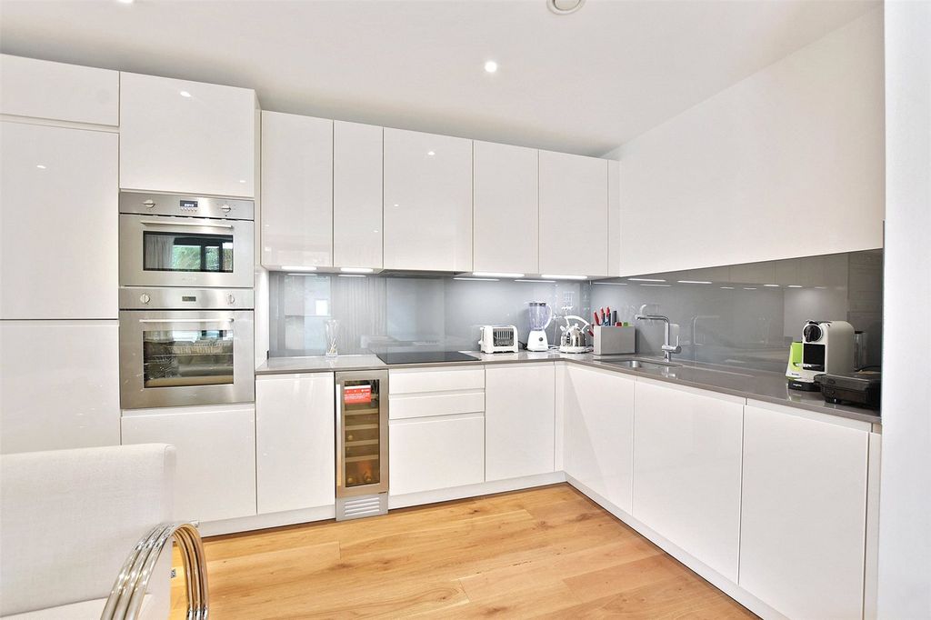 Property photo 3 of 12 Picture No. 03