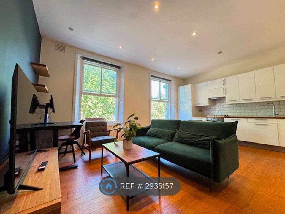 Property photo 1 of 7 Open Plan Lounge