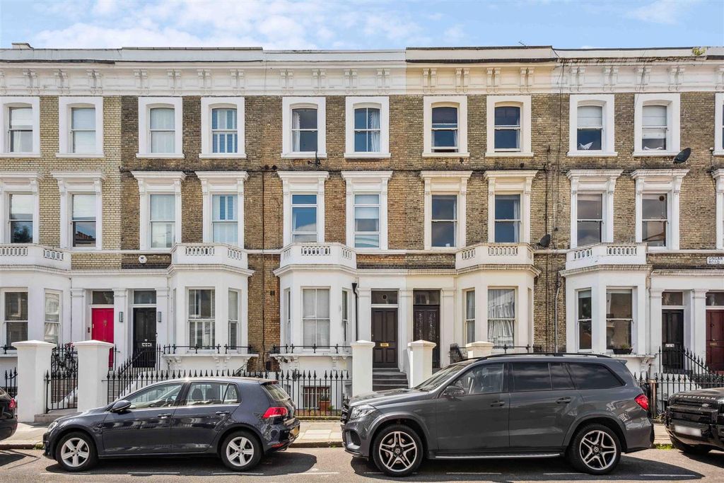 Property photo 2 of 11