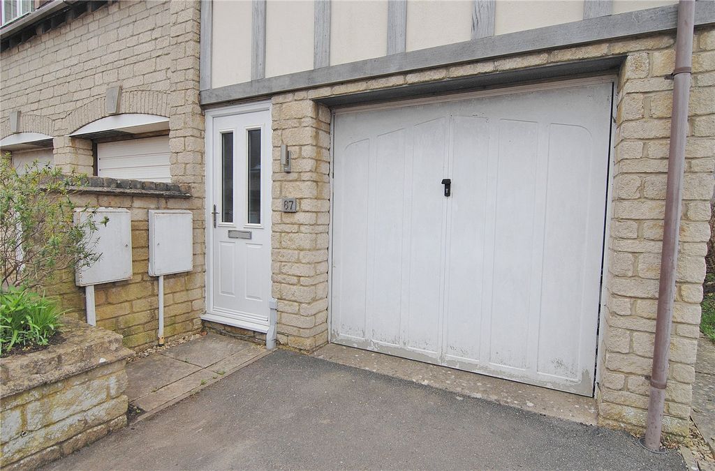 Property photo 2 of 11 Picture No. 05