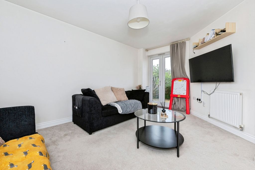 Property photo 3 of 14 Pbox-Img.Jpg