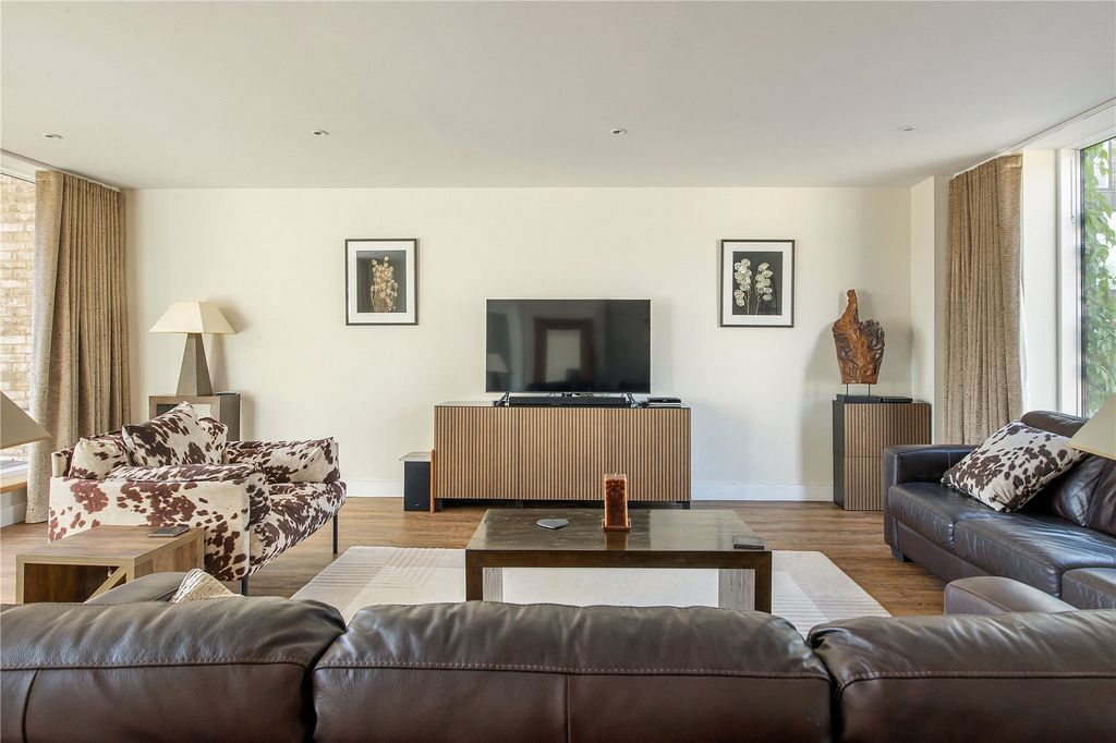 Property photo 3 of 16 Family Room