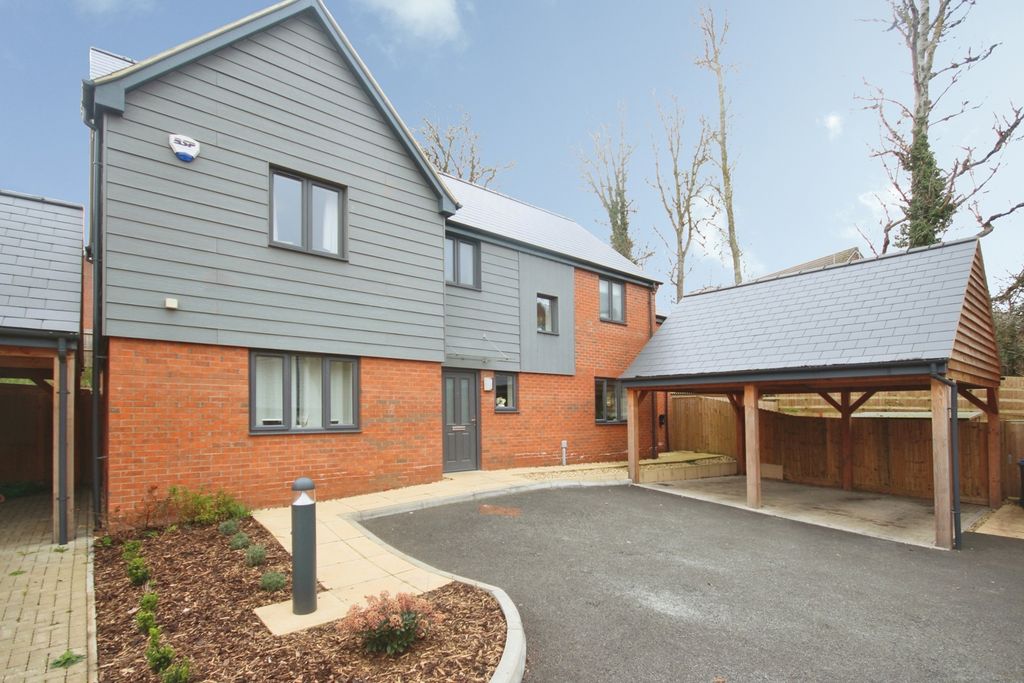 Property photo 1 of 19 Pbox-Img.Jpg