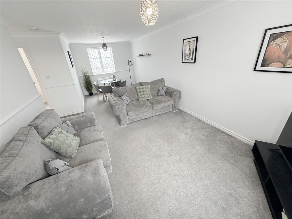 Additional image 4 of 2 bed property to rentNavigation Point, Middleton Road, Hartlepool TS24