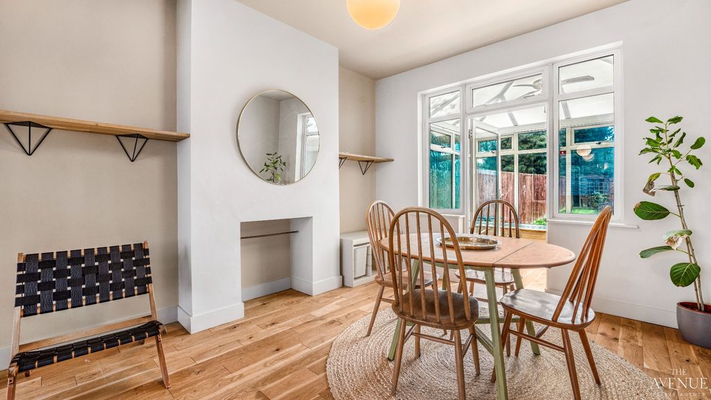 Property photo 3 of 20 4946574