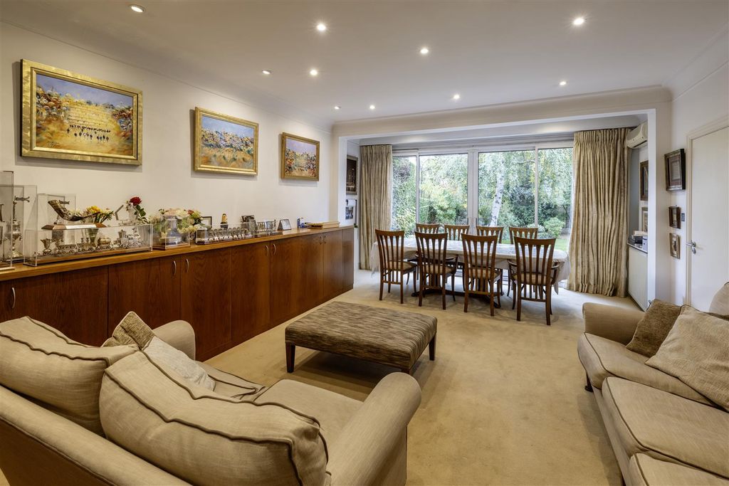 Property photo 3 of 13 7455_004.Jpg