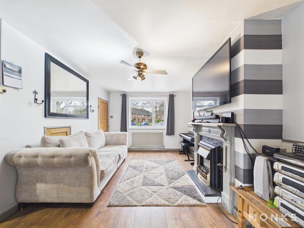 Property photo 2 of 21 Cam01520G0-Pr0330-Still008.Jpg