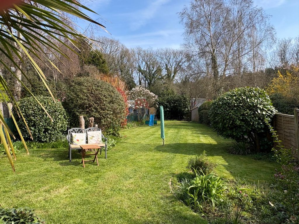 Property photo 2 of 20 Garden