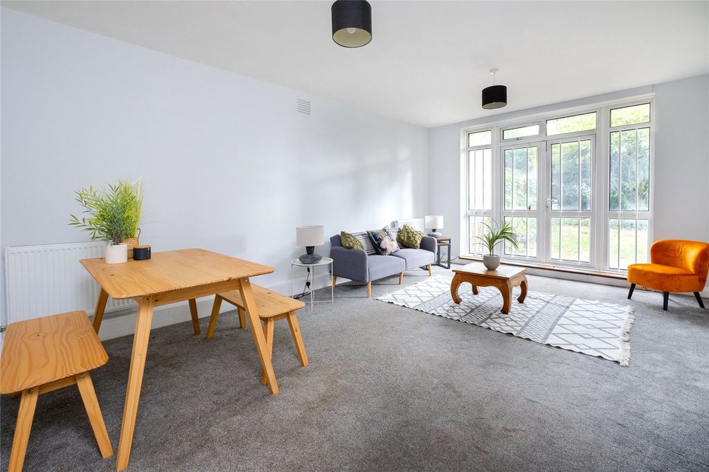 Property photo 1 of 11 Picture No. 05