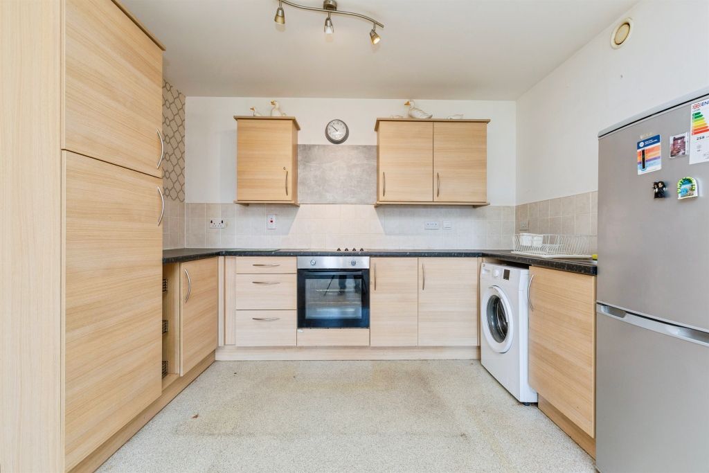 Property photo 3 of 11