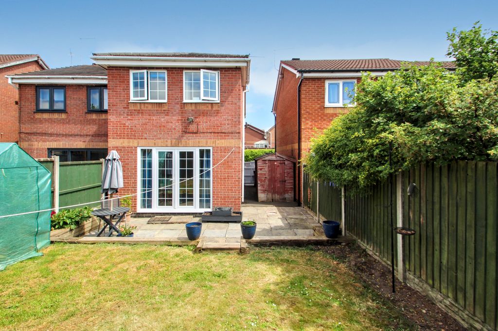 Property photo 3 of 12