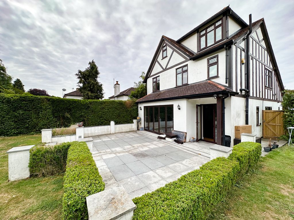 Property photo 1 of 3