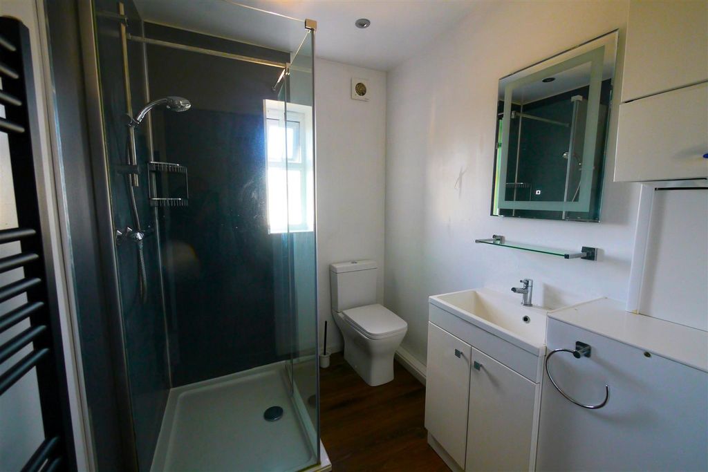 Property photo 2 of 5 Shower Room