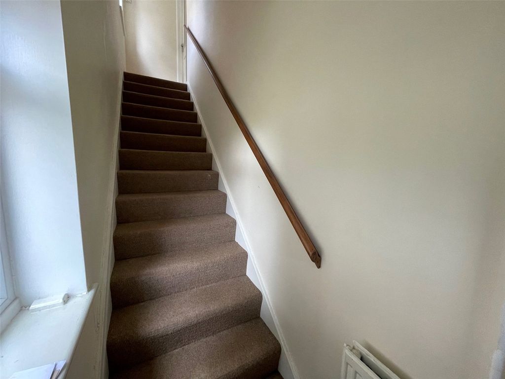 Property photo 2 of 12 Picture No. 27