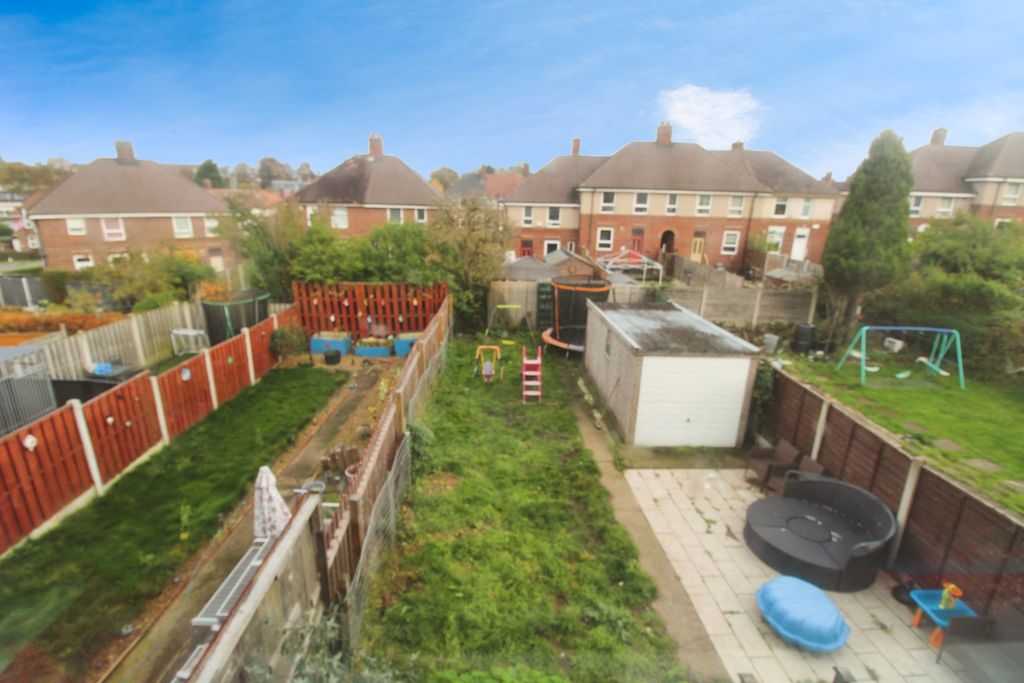 Property photo 2 of 8 Rear