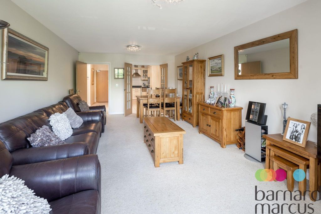 Property photo 3 of 16 Living Room