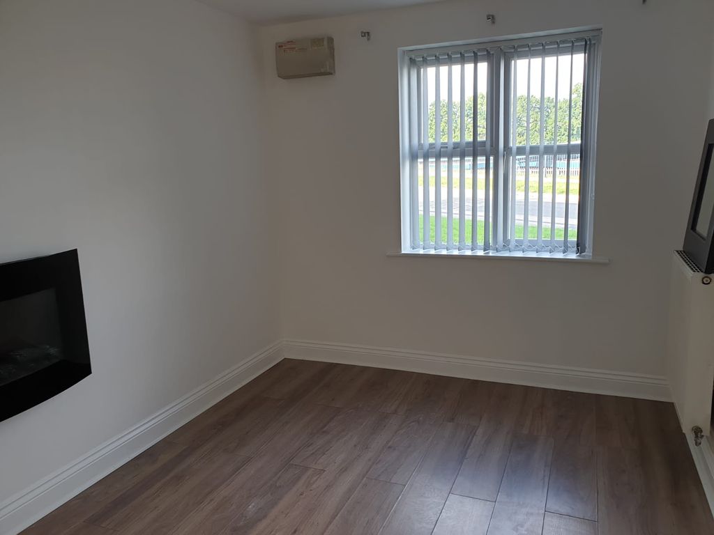 Property photo 3 of 24