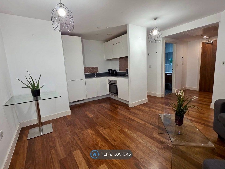 Property photo 1 of 32