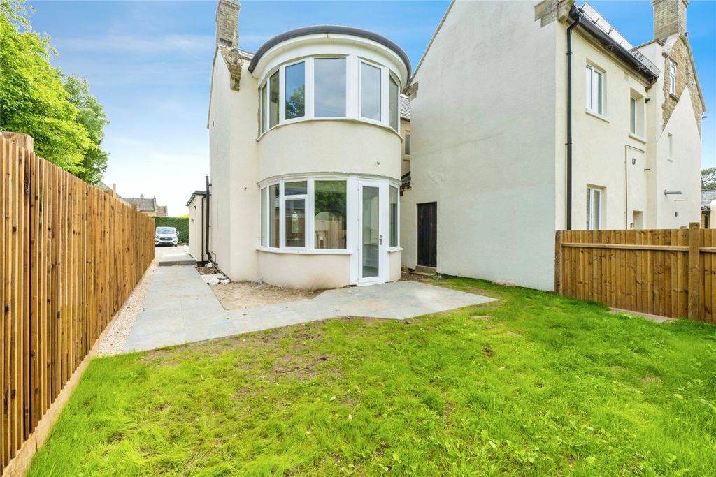 Property photo 1 of 18 Picture No. 14