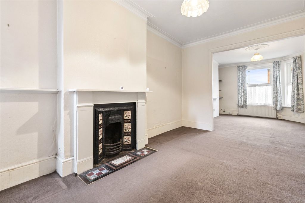 Property photo 2 of 9 Reception