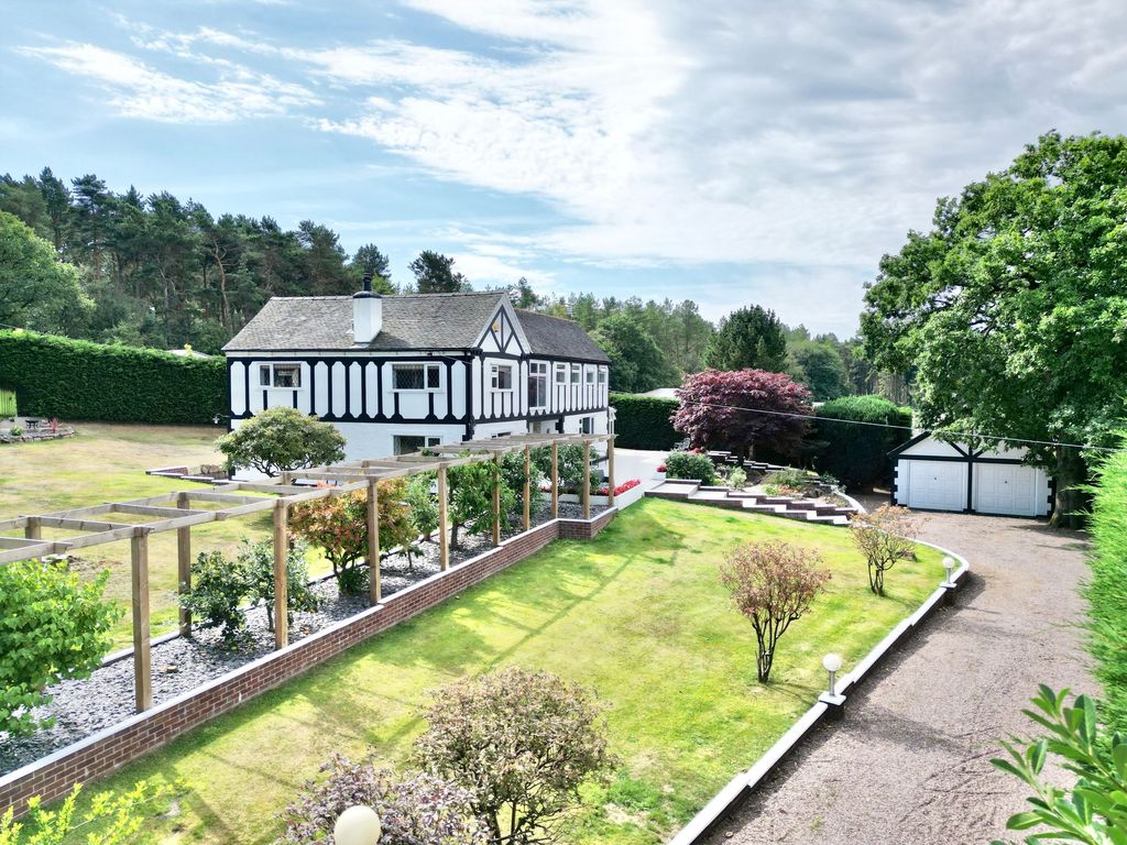 Property photo 1 of 32