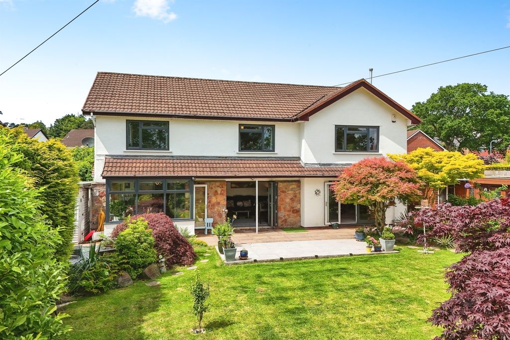 Property photo 3 of 35