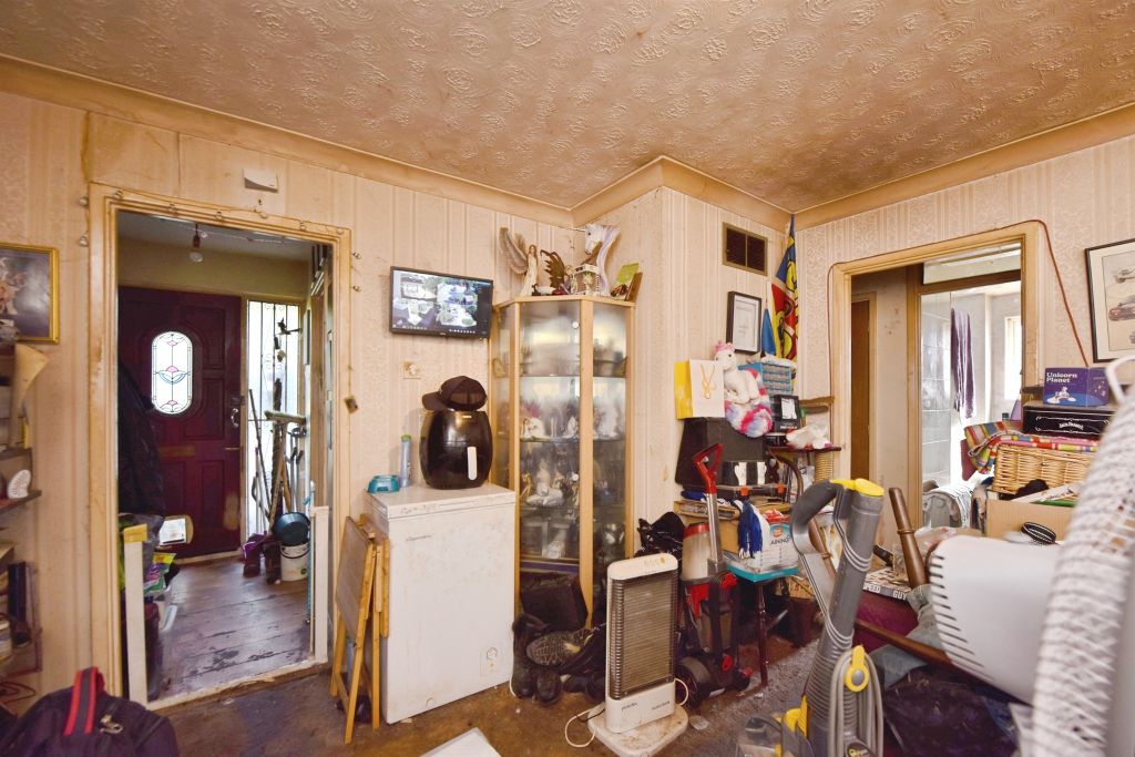 Property photo 3 of 16