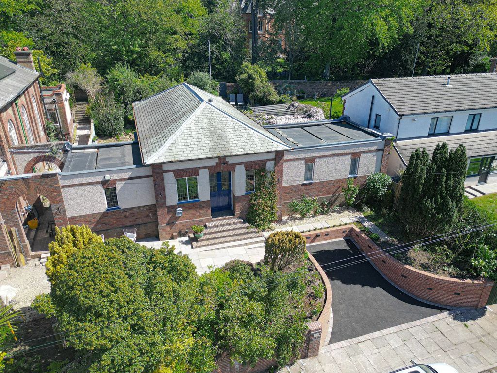 Property photo 1 of 25